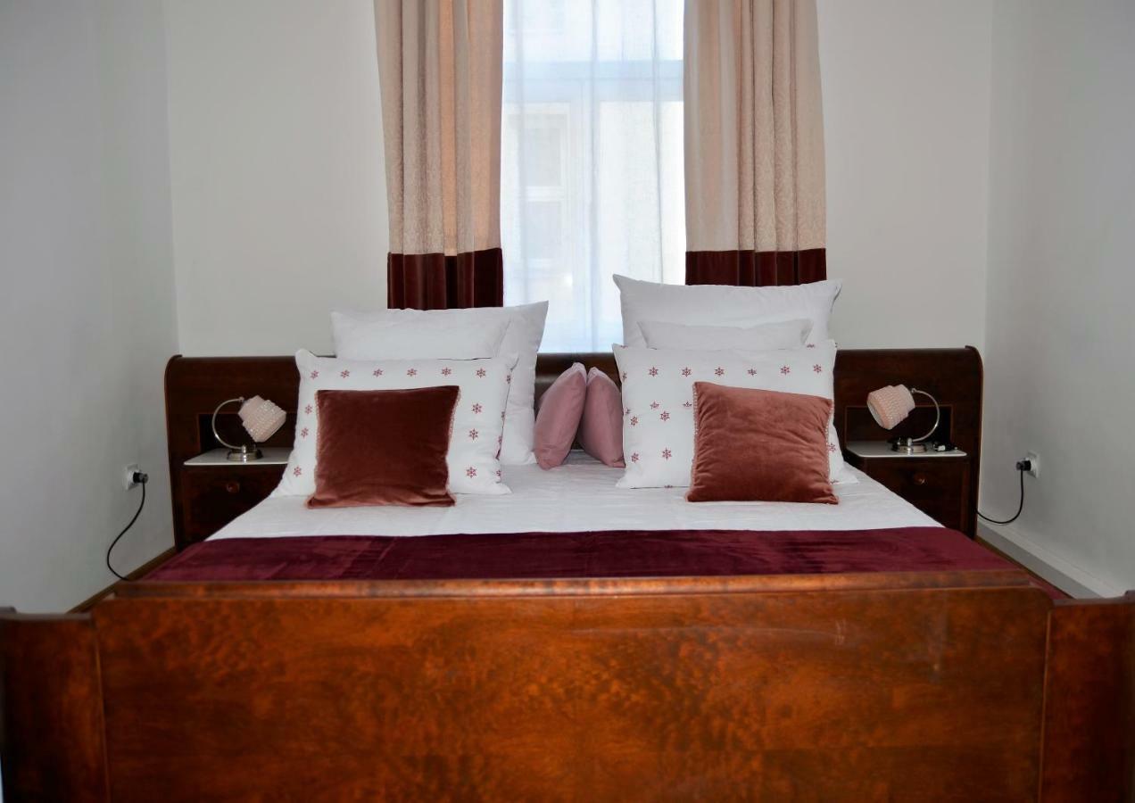 Castle View Boutique Apartment Краков Экстерьер фото