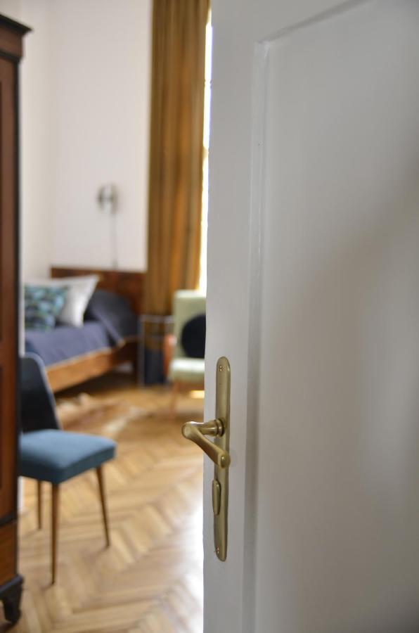 Castle View Boutique Apartment Краков Экстерьер фото